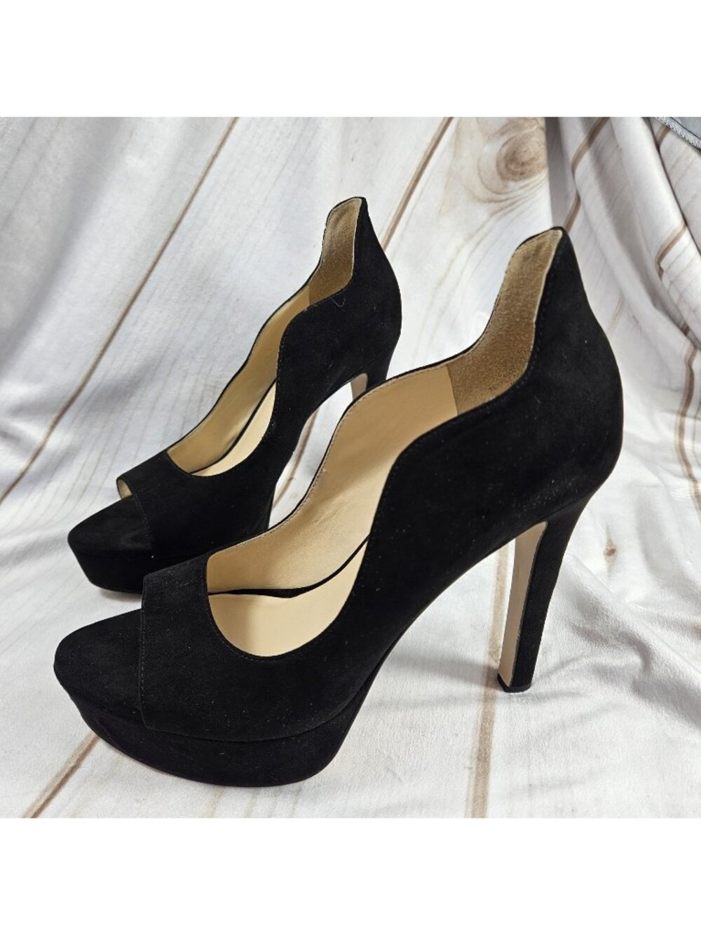 Jessica Simpson Peep Toe Black Suede Heel Stiletto 9.5 (?, tag is wrong at 8.5)
